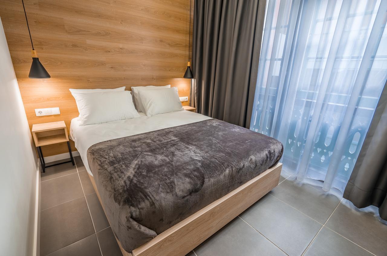 8 Apartotel On Meidan Tbilisi