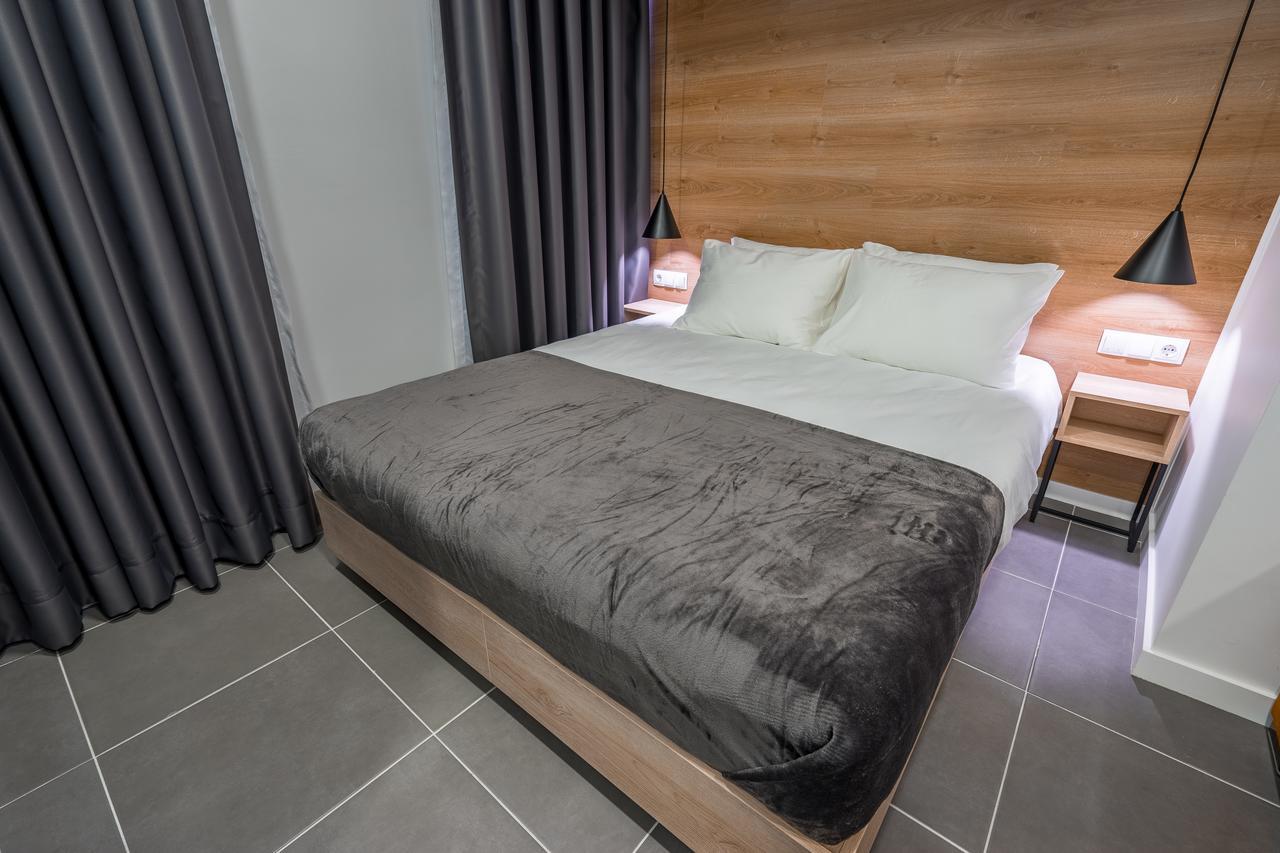 8 Apartotel On Meidan Tbilisi