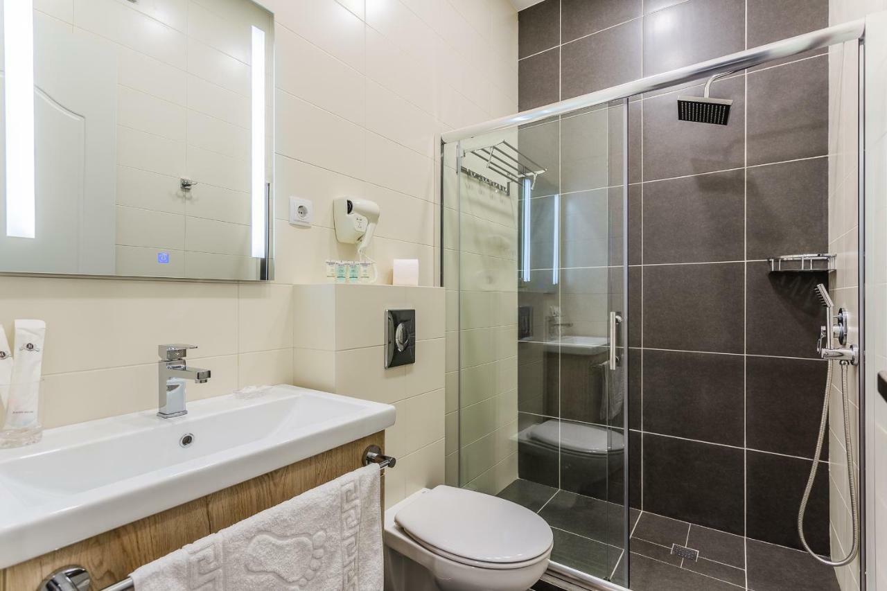 8 Apartotel On Meidan Apartment Tbilisi