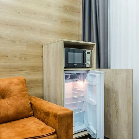 8 Rooms Apartotel On Meidan Tbilisi Exterior photo