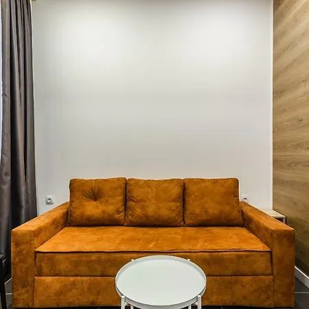 8 Rooms Apartotel On Meidan Tbilisi Exterior photo